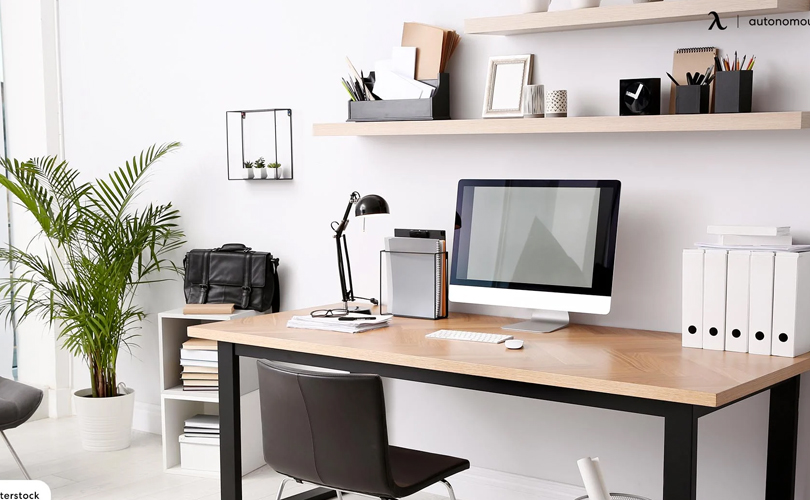 5 Tips for Decorating Your Office Desk