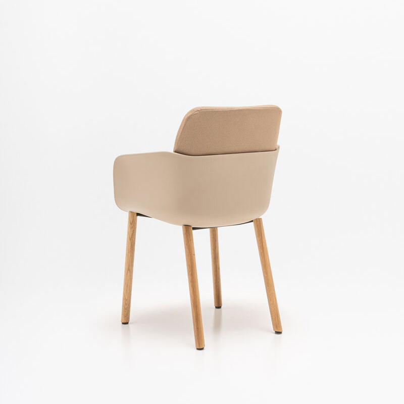 SENDA – Upholstered Meeting Chair with a Wooden Base 2 SENDA – Upholstered Meeting Chair with a Wooden Base - Image 2